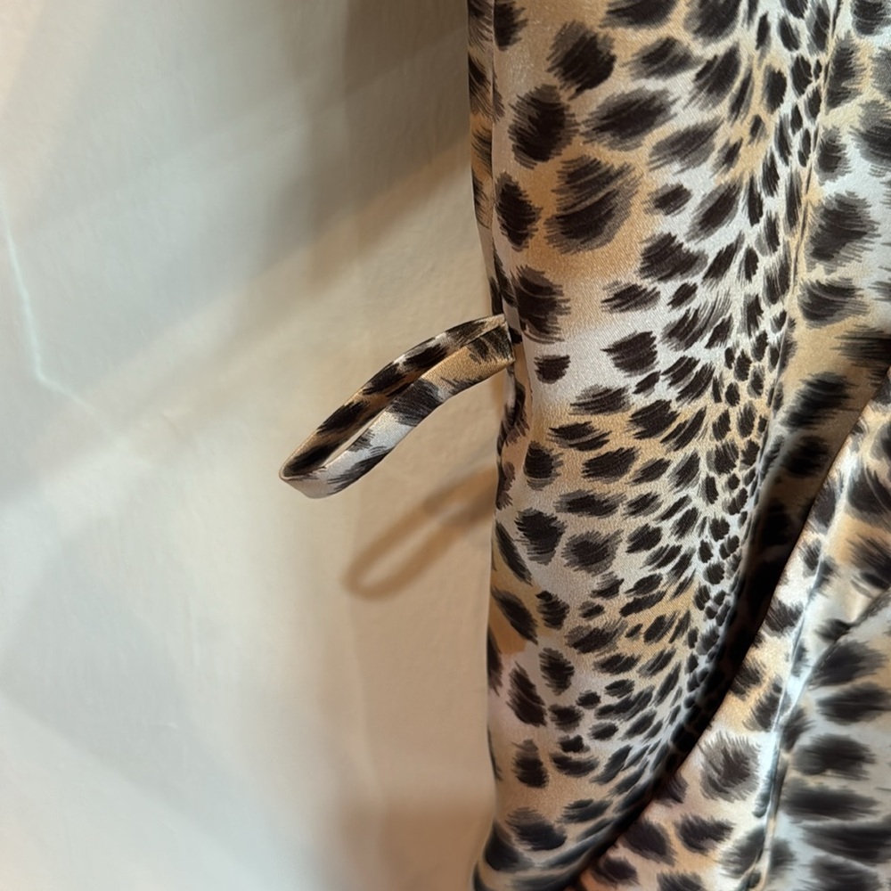 VICTORIA’S SECRET Leopard Robe Open No Belt - Picture 5 of 9
